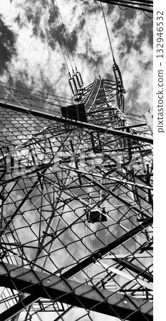 Looking up at the giant robot 132946532