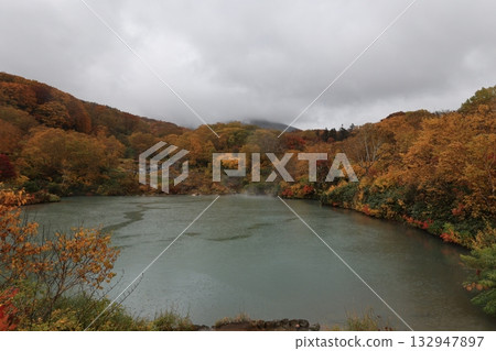 一座墓地 一座墓地 132947897