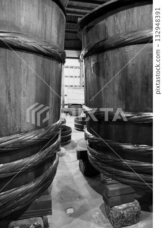 釀造優質清酒…清酒釀造廠的“釀造桶” 釀造優質清酒…清酒釀造廠的“釀造桶” 132948391