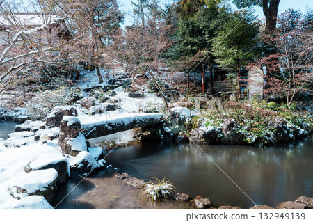 長岡天滿宮錦溪園白雪皚皚 長岡天滿宮錦溪園白雪皚皚 132949139