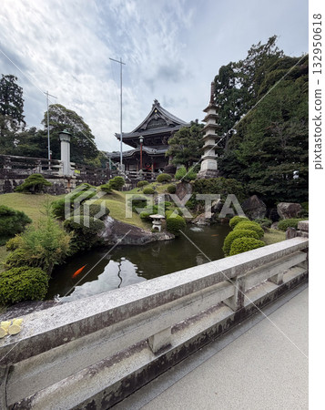 The picturesque scenery of Toyokawa Inari Shrine in Aichi Prefecture The picturesque scenery of Toyokawa Inari Shrine in Aichi Prefecture 132950618