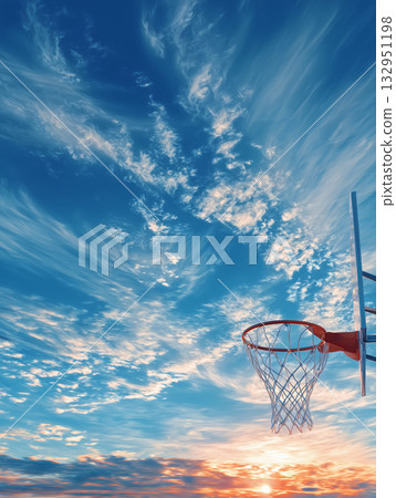 藍天下的籃球框 132951198