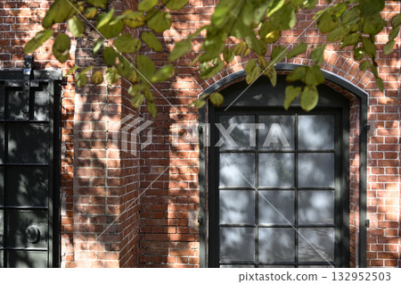 “名古屋市愛知縣紀武花園的紅磚建築” 132952503