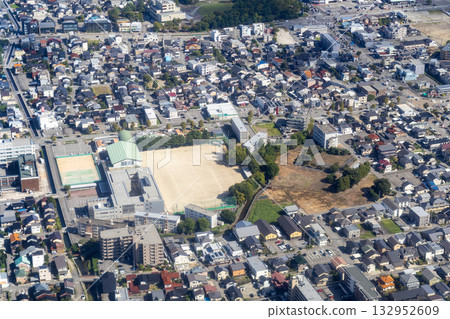 Aerial view of the area around Toyama City Minami Junior High School 132952609