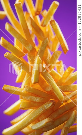 French fries, fried French fries, fried potatoes, fast food, food, advertising, banner, copy space 132955431