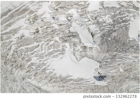 Aerial view of the Pastoruri Glacier, Ancash. 132962278