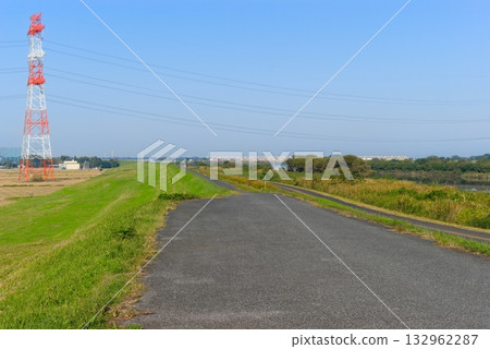 Tone River Cycling Road Right Bank November 2025 132962287