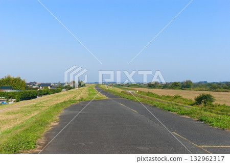 托恩河自行車道右岸 2025年11月 132962317