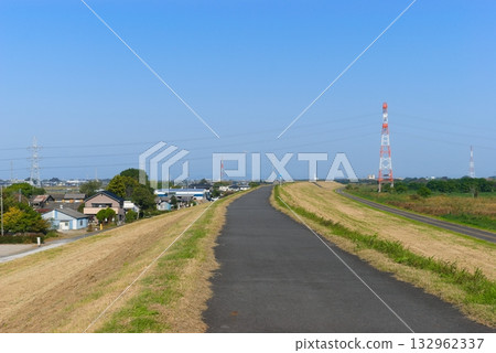 托恩河自行車道右岸 2025年11月 132962337