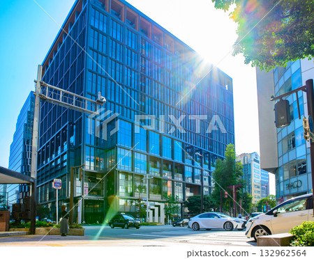 ONE FUKUOKA BLDG. (One Building) Tenjin intersection, between One Building and Fukuoka PARCO 132962564