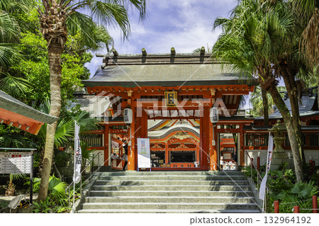 Miyazaki Aoshima Shrine, Shinmon Gate, Miyazaki City, Miyazaki Prefecture 132964192