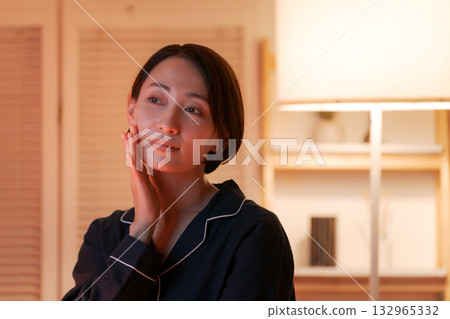 關心皮膚的女性 132965332