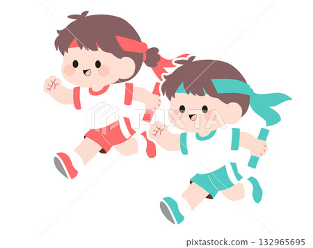 男孩和女孩參加接力賽 132965695