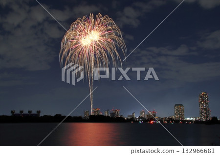 Kita Ward Fireworks Festival: RED×BLUE SPARKLE GATE 2025 (Kita Ward, Tokyo) Kita Ward Fireworks Festival: RED×BLUE SPARKLE GATE 2025 (Kita Ward, Tokyo) 132966681