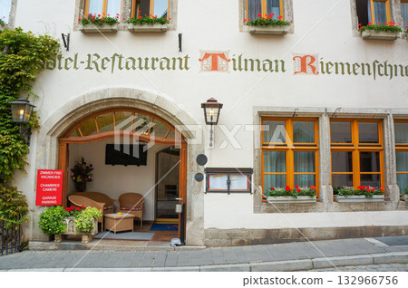 位於德國著名旅遊勝地羅滕堡的「蒂爾曼·裡門施奈德」飯店外觀。 132966756