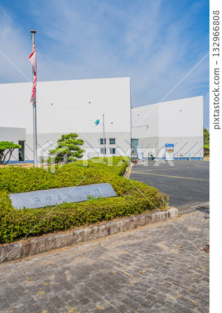 Scenery of the Hamamatsu Festival Hall in Hamamatsu City (Shizuoka Prefecture) 132966808