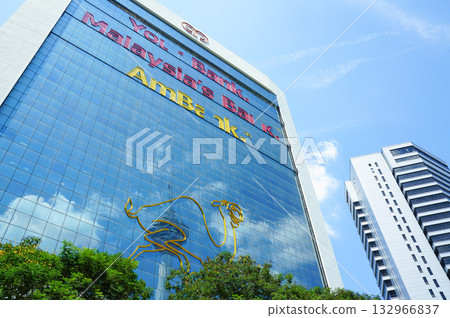 馬來西亞吉隆坡一家大型銀行大樓的外觀 132966837