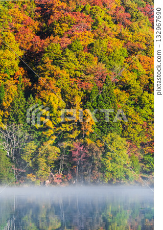 Lake Nakatsuna (autumn) Lake Nakatsuna (autumn) 132967690