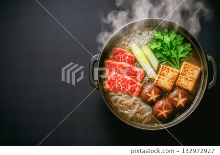 Sukiyaki, hotpot dishes, hotpot dishes 132972927