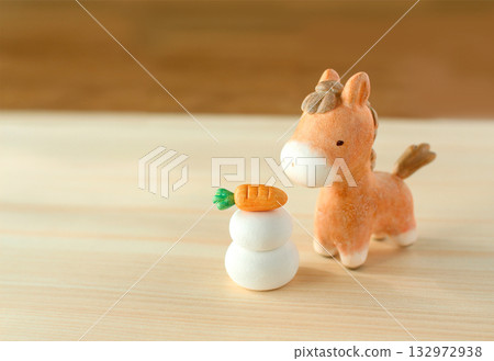 馬與鏡餅新年賀卡，橫版，無文字 132972938