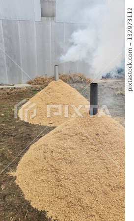 如何製作稻殼炭 132973112