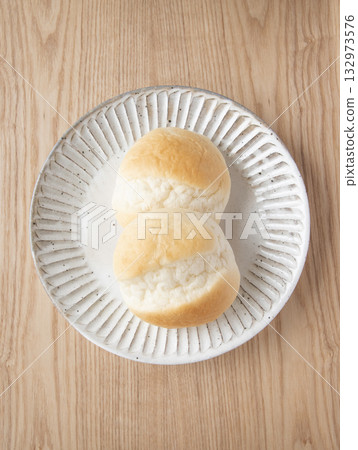 軟牛奶麵包 132973576