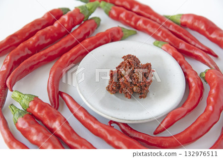 Red chili pepper and fresh shichimi Red chili pepper and fresh shichimi 132976511
