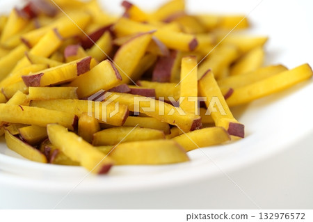 A beautiful background material of fluffy yellow sweet potatoes - Simple Beniazuma snacks from Ibaraki Prefecture A beautiful background material of fluffy yellow sweet potatoes - Simple Beniazuma snacks from Ibaraki Prefecture 132976572