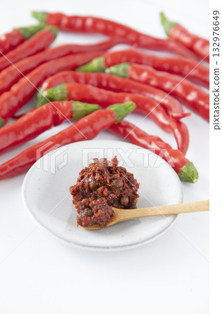 Red chili pepper and fresh shichimi 132976649