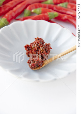 Red chili pepper and fresh shichimi 132976651