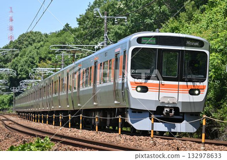 315 series train C11 bound for Mizunami on the Chuo-Nishi Line 132978633