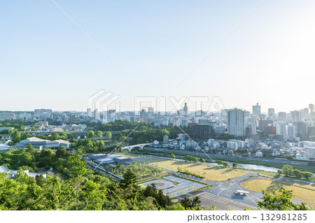 宮城縣仙台市 - 從青葉山公園眺望仙台市的街景 宮城縣仙台市 - 從青葉山公園眺望仙台市的街景 132981285