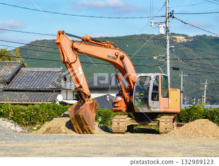 Construction site shovel car Construction site shovel car 132989123