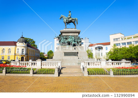 Monument to the Tsar Liberator in the centre of Sofia 132990894
