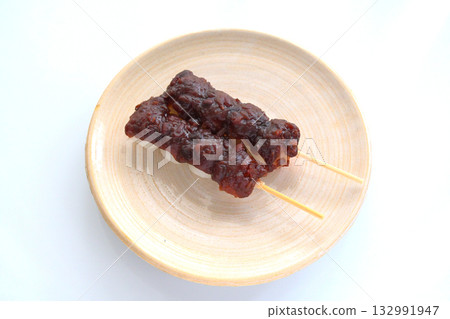 Azuki bean dumplings served on a plate Azuki bean dumplings served on a plate 132991947