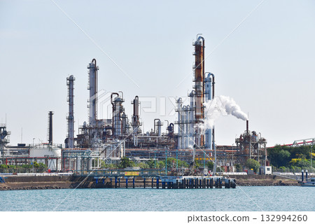 四日市港週邊的工廠 132994260