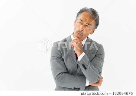 商務老人思考 132994676