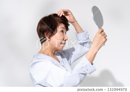 Senior women's hair care FAGA 132994978