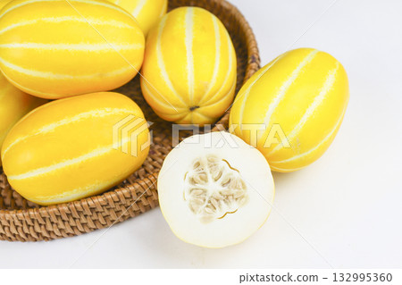 Fresh and delicious Korean melon. 132995360