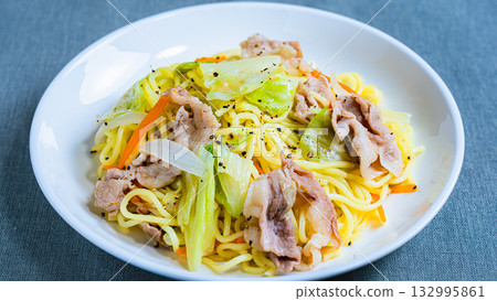 Salt fried noodles Salt fried noodles 132995861