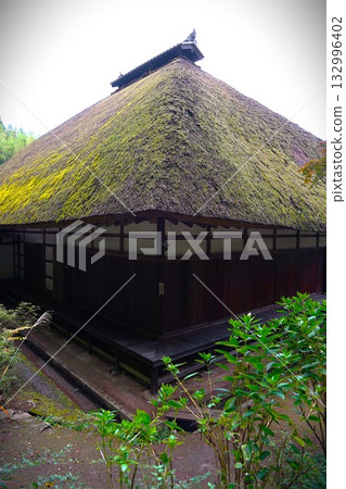 Scenery of Kamakura, Kitamuki Kannon, Jorakuji Temple, a special head temple of the Tendai sect, and the area around Bessho Onsen in Shinshu 132996402