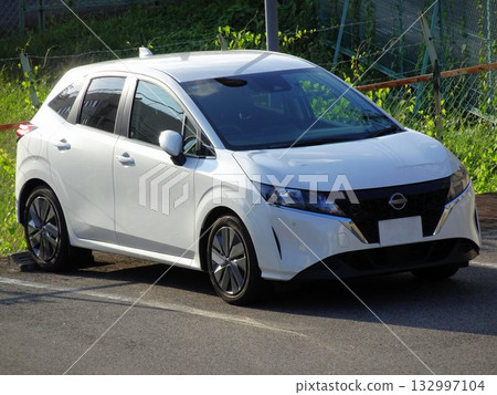 A car parked in the parking lot (Nissan Note 3rd generation) 132997104