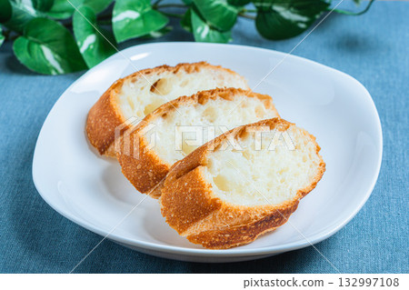 Sliced French bread Sliced French bread 132997108