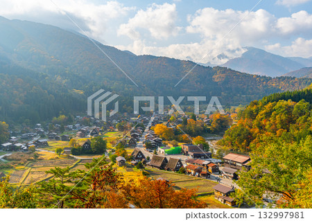 Shirakawago autumn leaves 132997981
