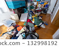 Decluttering, changing clothes, tidying up 132998192