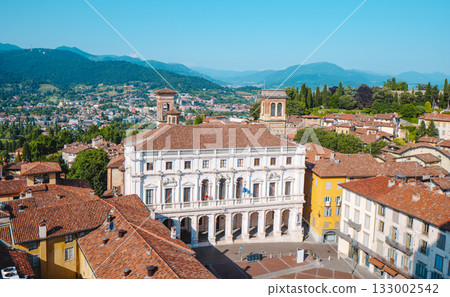 Piazza Vecchia and Palazzo Nuovo in Bergamo Alta Piazza Vecchia and Palazzo Nuovo in Bergamo Alta 133002542