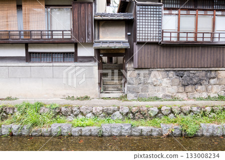 【木屋町通】沿著高瀨川的步行道 【木屋町通】沿著高瀨川的步行道 133008234