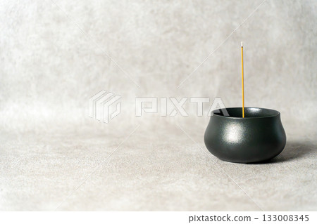 Black incense holder 133008345