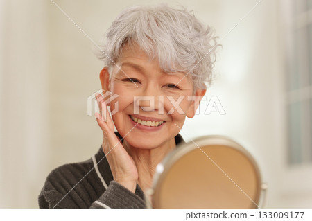 Skin care for senior women (night/beauty) Skin care for senior women (night/beauty) 133009177