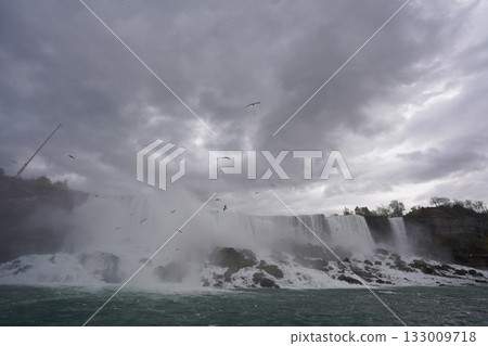 Spectacular Niagara Falls Spectacular Niagara Falls 133009718